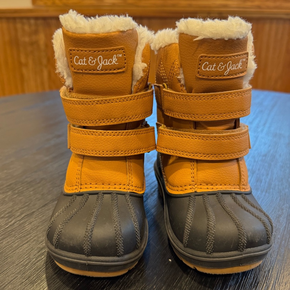Cat & Jack Denver Winter Boots, Size 7 Toddler, Brown & Black